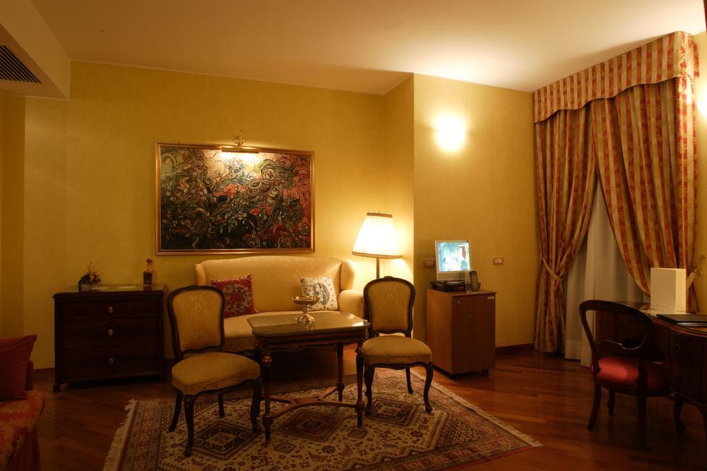 Hotel Tosco Romagnolo บาโญ ดิ โรมาญา ห้อง รูปภาพ